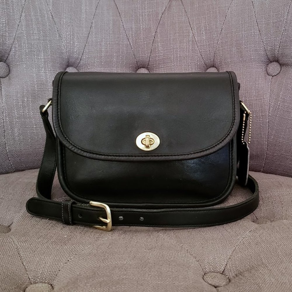 Vintage Coach NYC Collegiate Bag